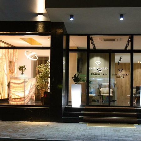 Emerald Boutique Hotel Tirana Exterior foto