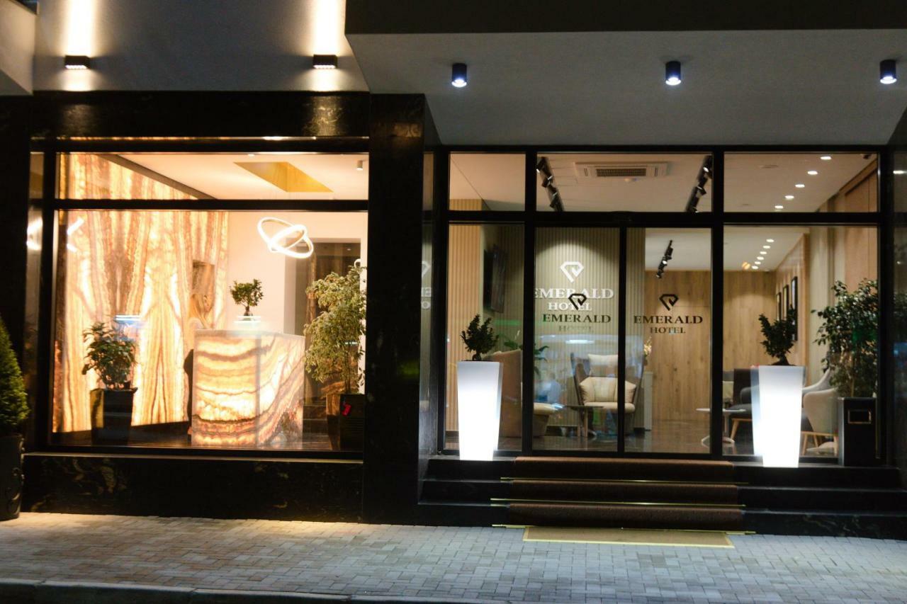 Emerald Boutique Hotel Tirana Exterior foto